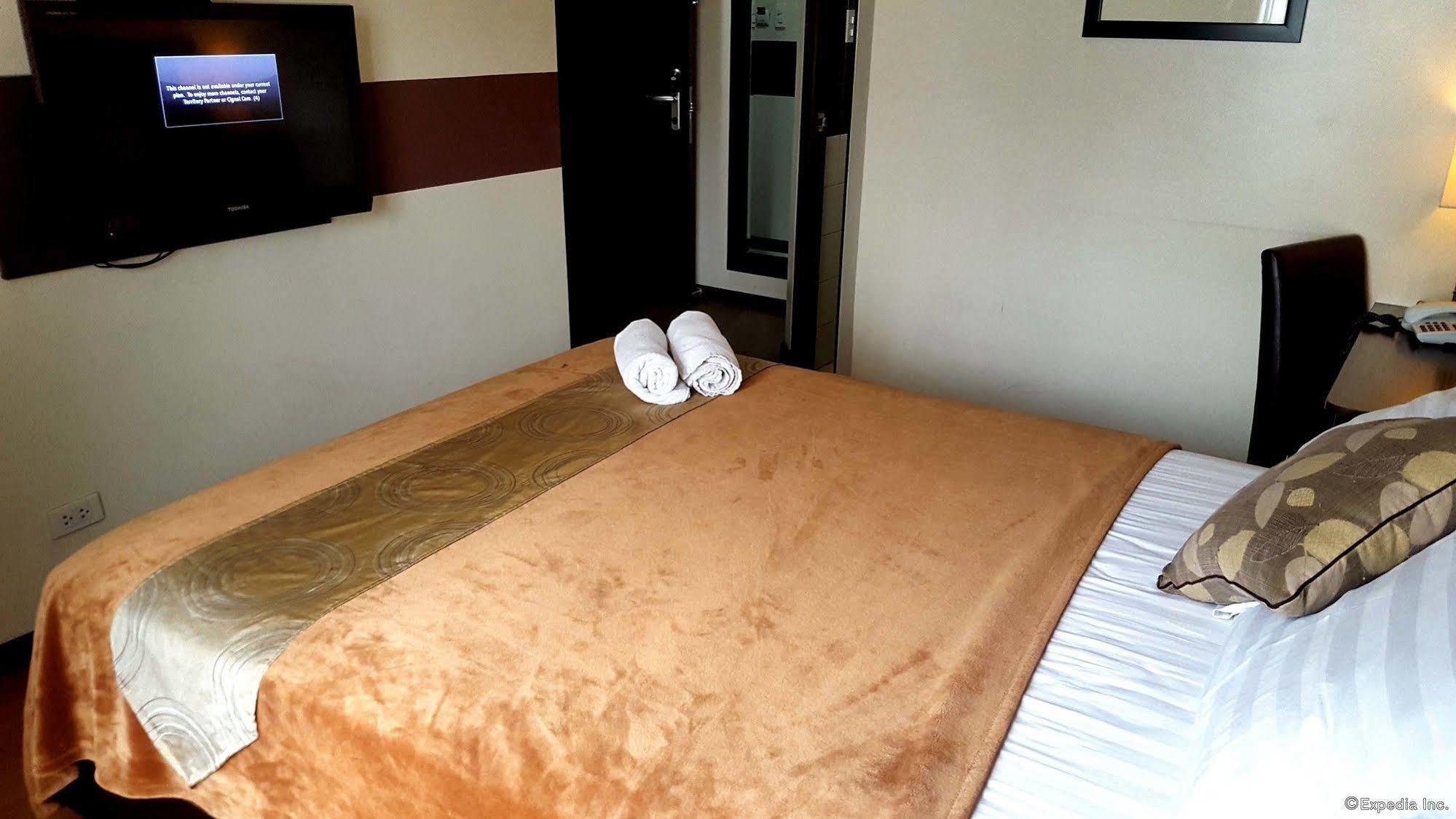 Lorenzzo Suites Hotel Makati 马卡蒂 外观 照片